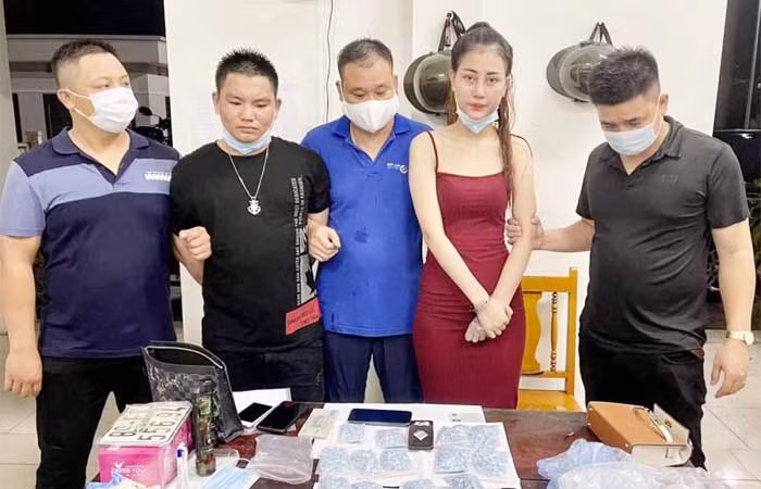 Vết trượt dài của những YouTuber “đen” -0