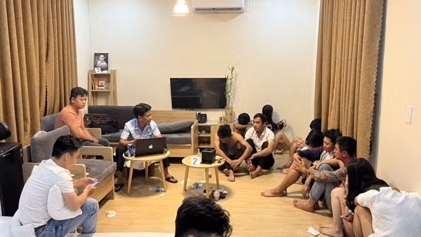 Thuê phòng VIP tại khu nghỉ dưỡng để “bay lắc”