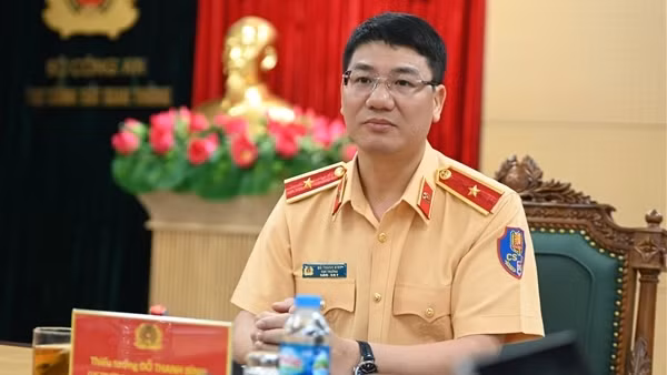 Vi phạm sẽ được báo trong 2 giờ, CSGT kiểm tra tất cả các giấy tờ qua hệ thống