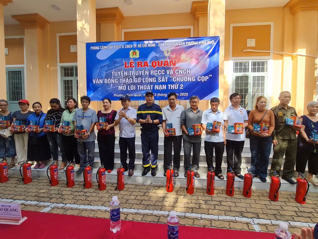 Đồng loạt ra quân tuyên truyền vận động người dân TP Hồ Chí Minh tháo dỡ “chuồng cọp” -1