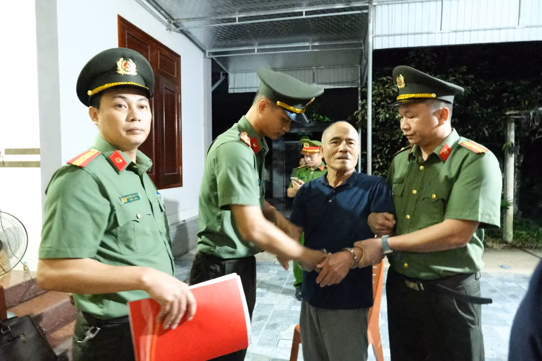 Khởi tố đối tượng&nbsp;lợi dụng các quyền tự do dân chủ xâm phạm lợi ích của Nhà nước -0
