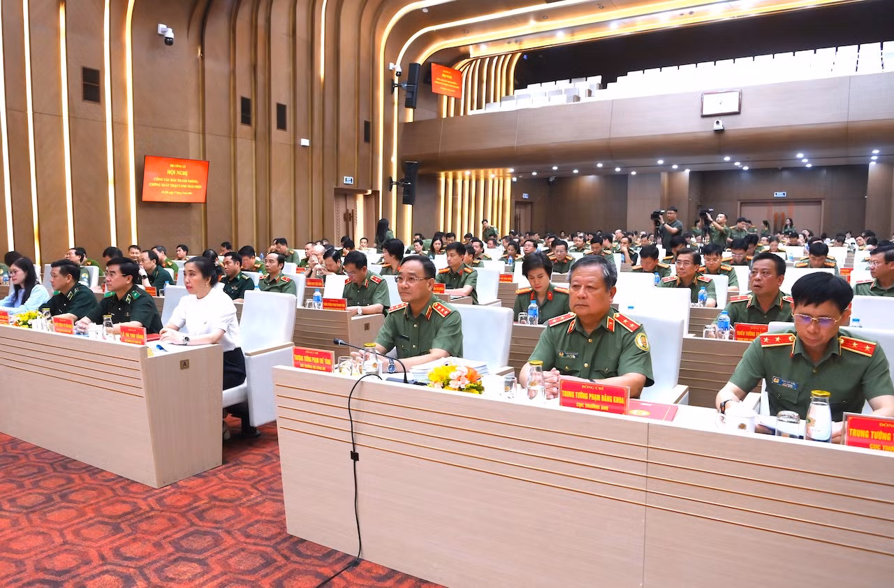 Đổi mới tư duy, biện pháp phòng, chống xuất nhập cảnh trái phép trong tình hình mới -0
