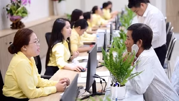 Thí điểm đánh giá kết quả công tác hằng tuần đối với cán bộ, công chức, người lao động