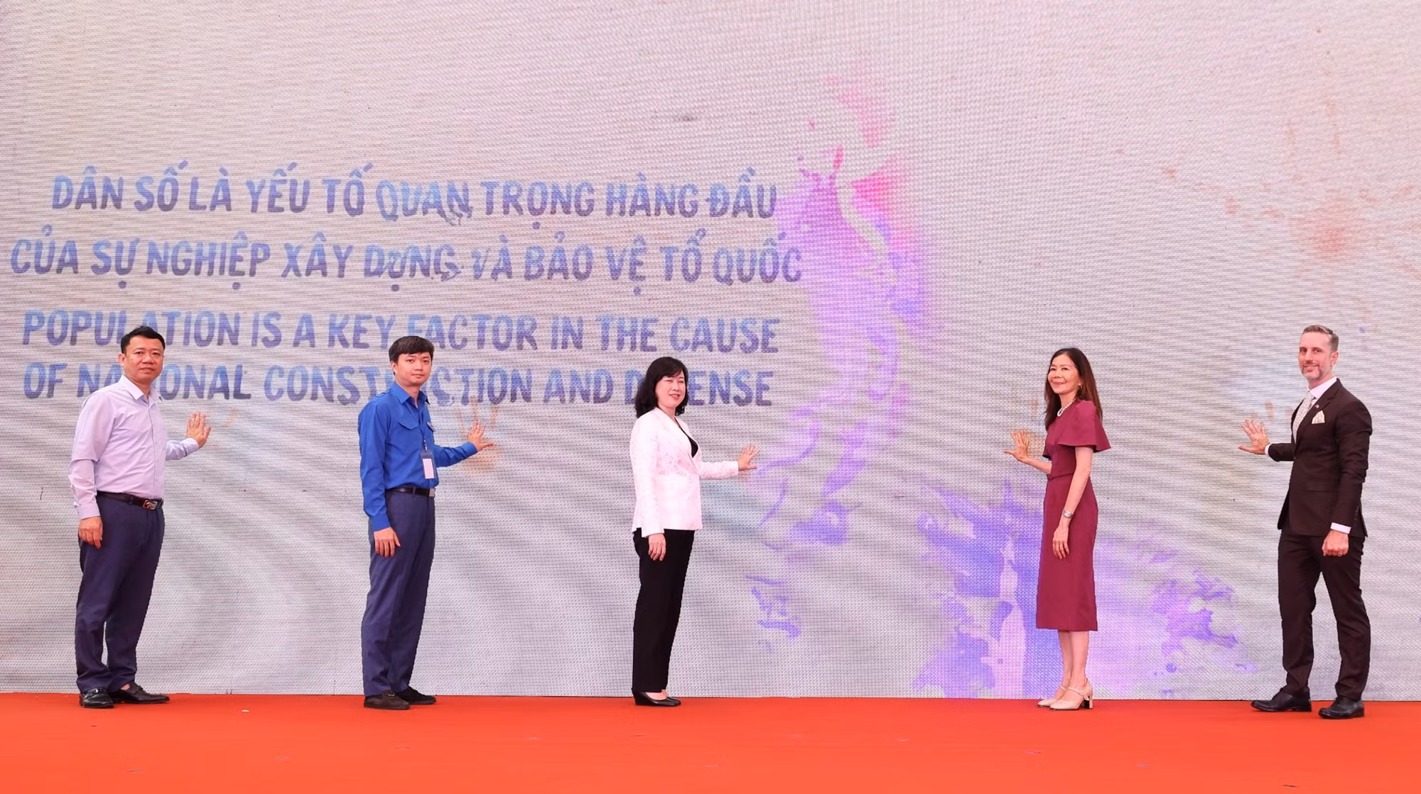 Đề xuất hỗ trợ bằng tiền mặt hoặc hiện vật nếu sinh hai con gái -0