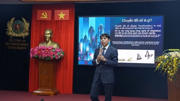 Tập huấn sử dụng AI trong quản lý tạm giữ, tạm giam và thi hành án hình sự tại cộng đồng