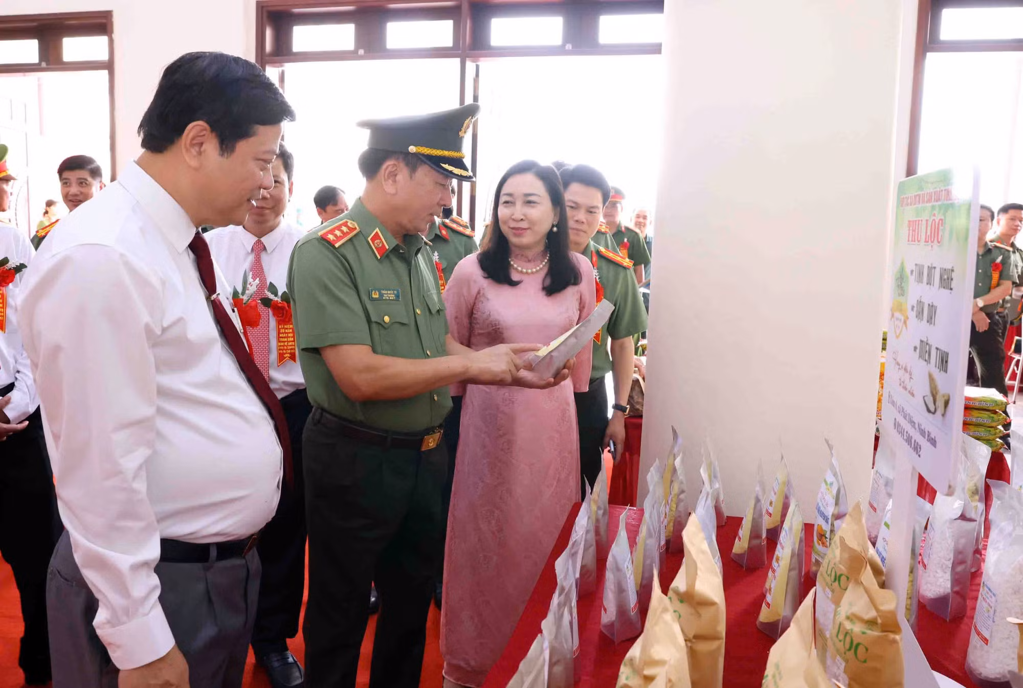 Chất lượng phong trào toàn dân bảo vệ ANTQ ở Nình Bình được nâng lên, đi vào chiều sâu -0