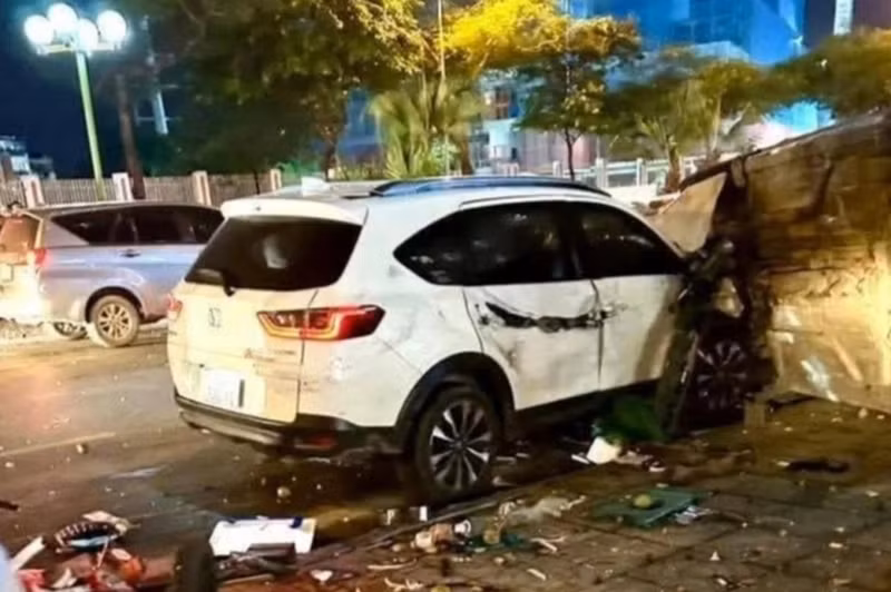 Khởi tố, tạm giam tài xế vụ xe điên gây tai nạn nghiêm trọng làm 1 người chết ở Dương Nội -0