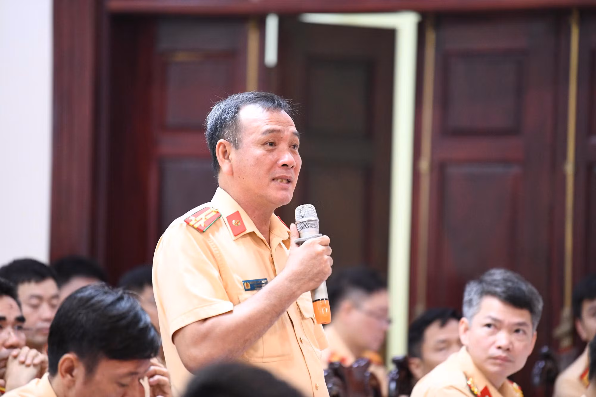 CSGT bàn giải pháp nâng cao chất lượng phục vụ người dân -1