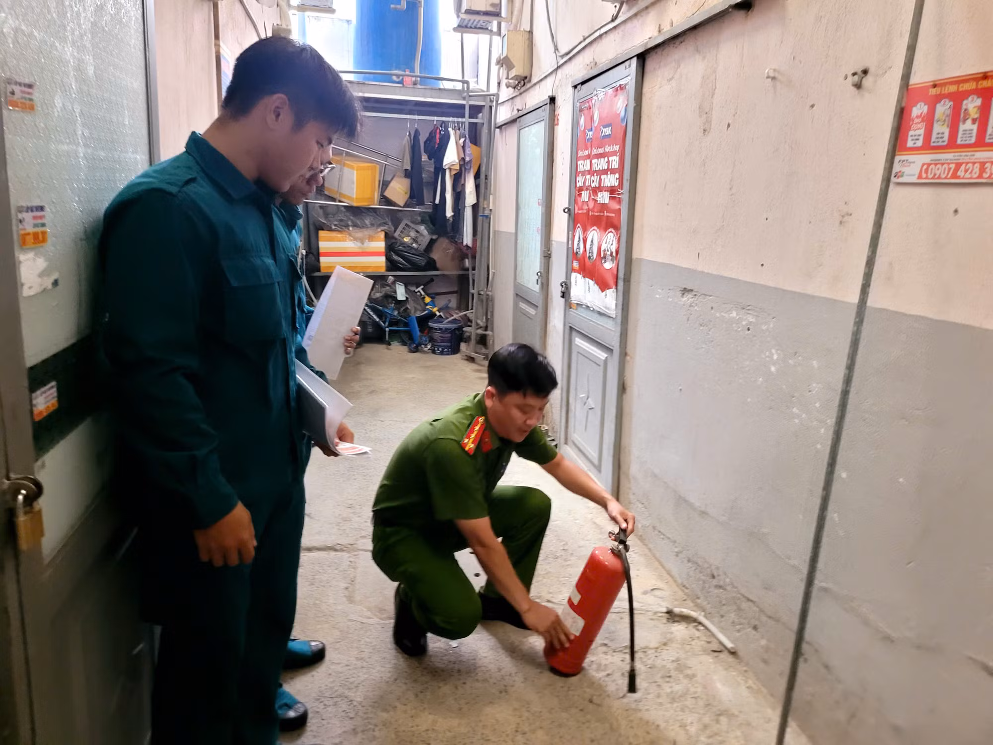  Ra quân kiểm tra, tuyên truyền an toàn phòng cháy chữa cháy tại nhà trọ, chung cư -8
