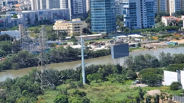 TP Hồ Chí Minh khan hiếm nhà ở do còn hàng trăm dự án chưa được gỡ vướng?