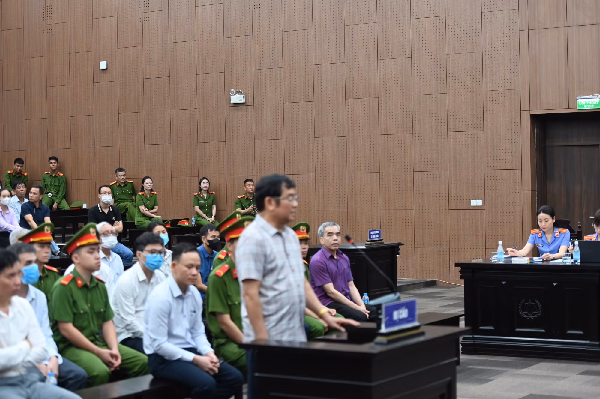 Cựu Bí thư Tỉnh ủy Vĩnh Phúc Hoàng Thị Thúy Lan bị tuyên phạt 14 năm tù -0