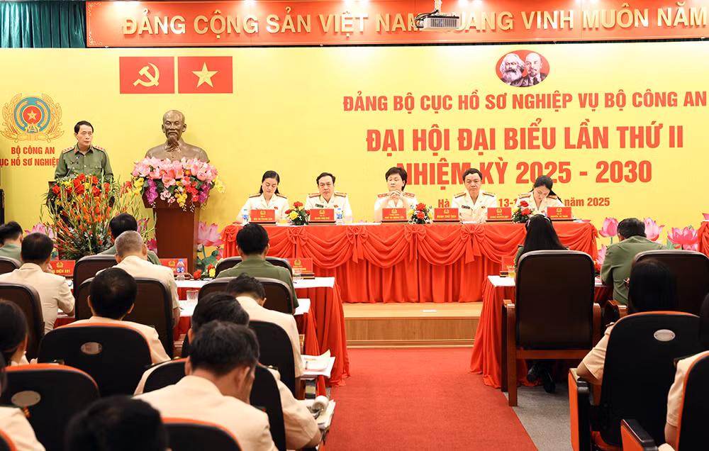 Tập trung đổi mới tư duy, nâng cao chất lượng đội ngũ cán bộ hồ sơ -0
