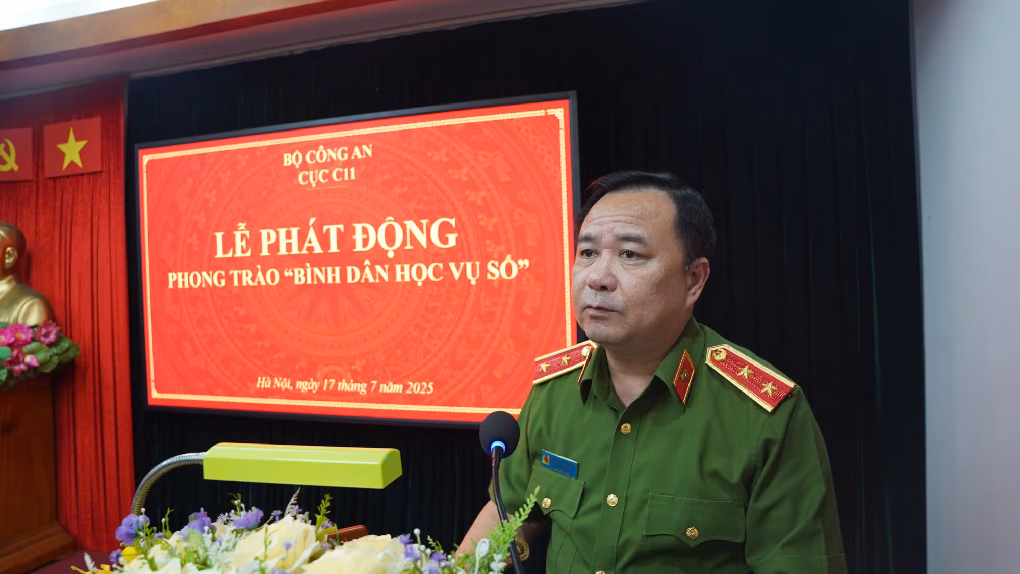 chuyên gia 2.jpg -0