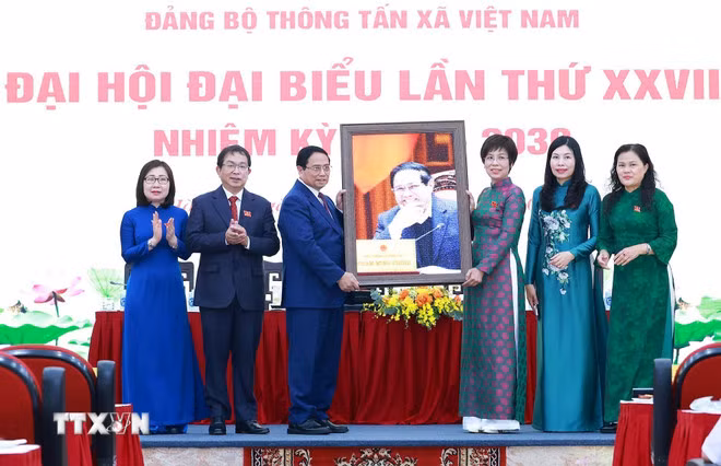 Thủ tướng yêu cầu TTXVN phát huy truyền thống hào hùng của cơ quan 3 lần Anh hùng -0