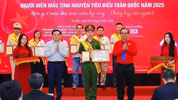 Lan tỏa phong trào hiến máu tình nguyện trong Công an tỉnh Khánh Hòa