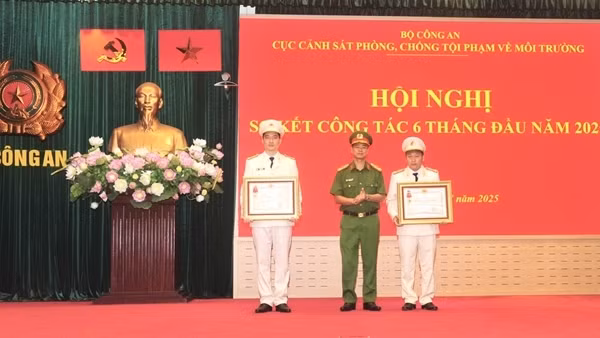 Cảnh sát môi trường phát hiện, xử lý trên 10.000 vụ vi phạm pháp luật về môi trường trong 6 tháng đầu năm