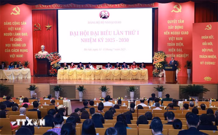 Thủ tướng: Đảng bộ Bộ Ngoại giao có quyết tâm cao, khát vọng lớn, tinh thần đổi mới mạnh mẽ -0