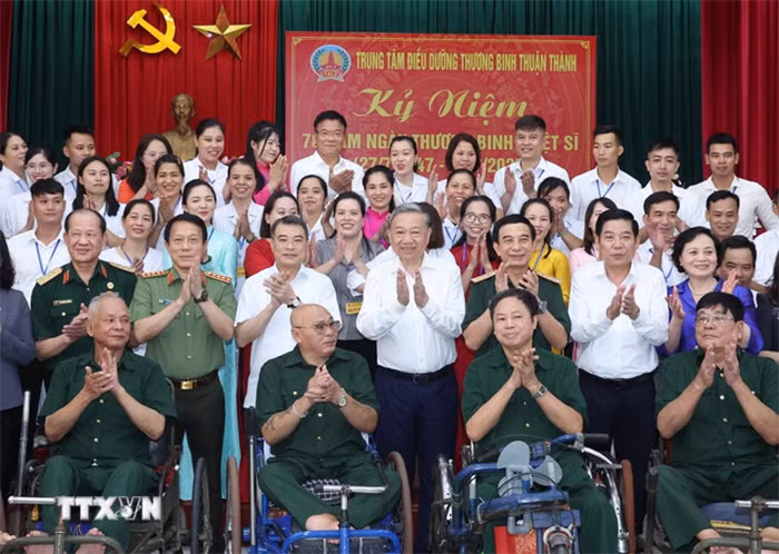 Tổng Bí thư: Người có công là tài sản quý, là biểu tượng của ý chí Việt Nam -0