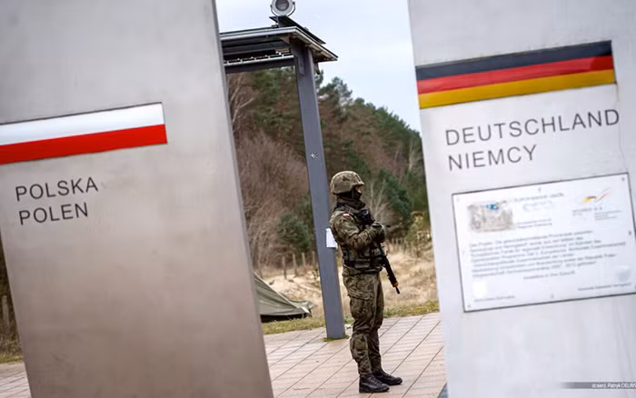 EU rạn vỡ: Hiệp ước Schengen trước bờ vực sụp đổ? -0