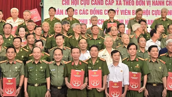 Công bố thành lập Chi hội Cựu CAND tại tất cả 126 xã, phường ở Hà Nội