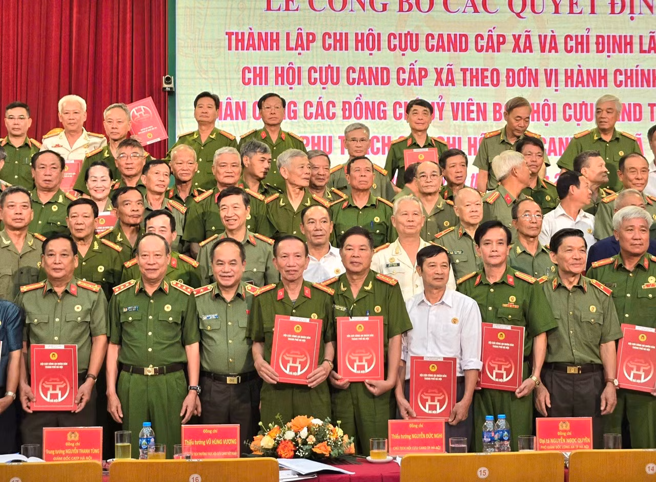 Tất cả 126 xã, phường ở Hà Nội thành lập Chi hội Cựu CAND -0