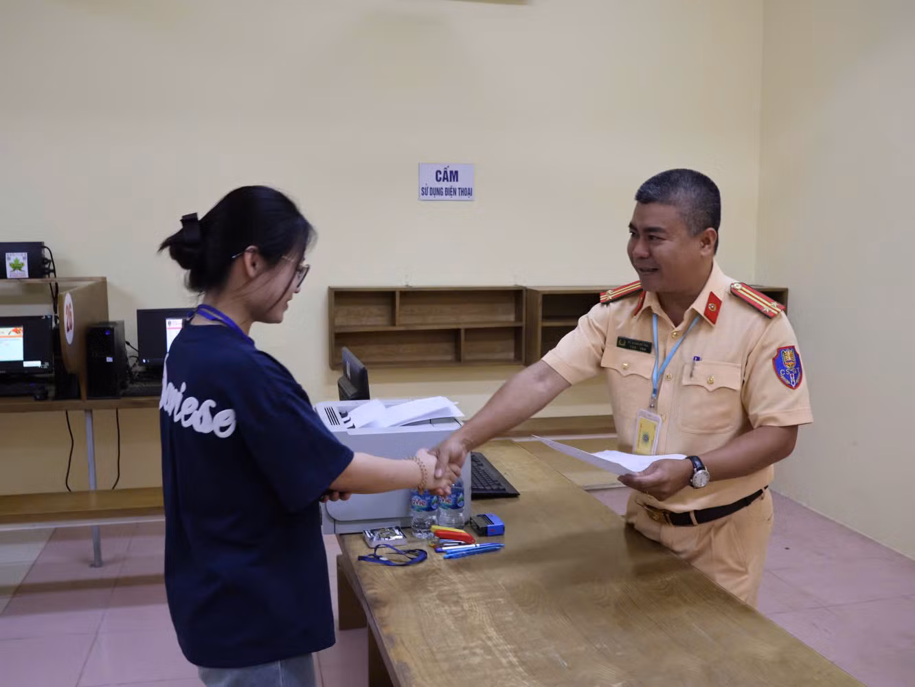 Giải quyết dứt điểm các trường hợp tồn đọng về sát hạch, cấp đổi giấy phép lái xe trước ngày 30/7 -0