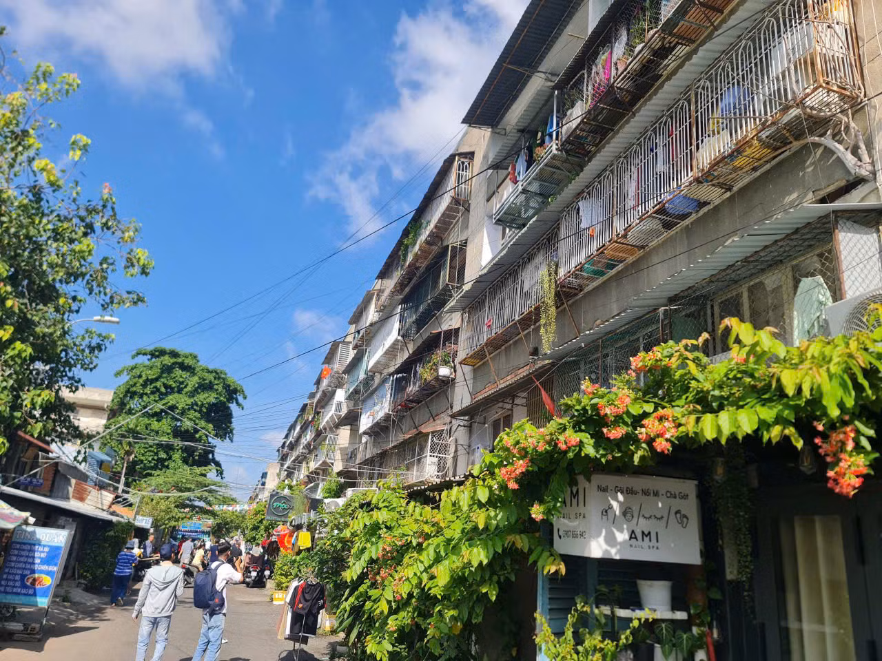 Đồng loạt ra quân tuyên truyền vận động người dân TP Hồ Chí Minh tháo dỡ “chuồng cọp” -0