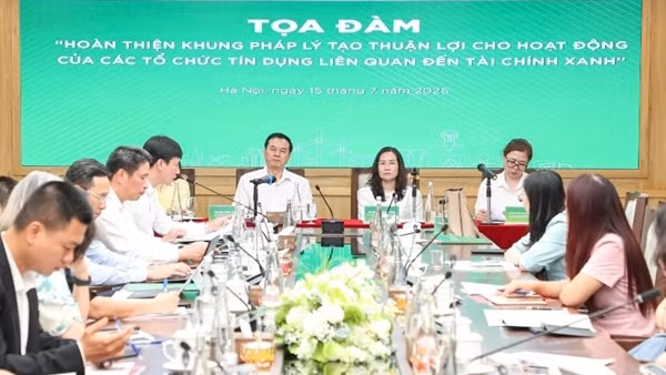 Tọa đàm “Hoàn thiện khung pháp lý tạo thuận lợi cho hoạt động của các tổ chức tín dụng liên quan đến Tài chính xanh”