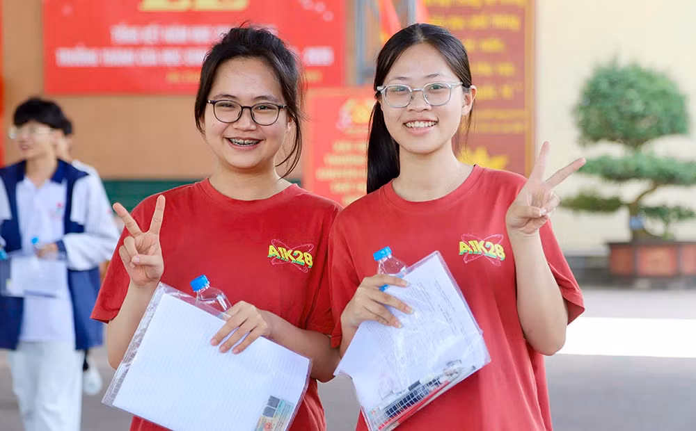 Bầu trời Tổ quốc mãi trong tim -0
