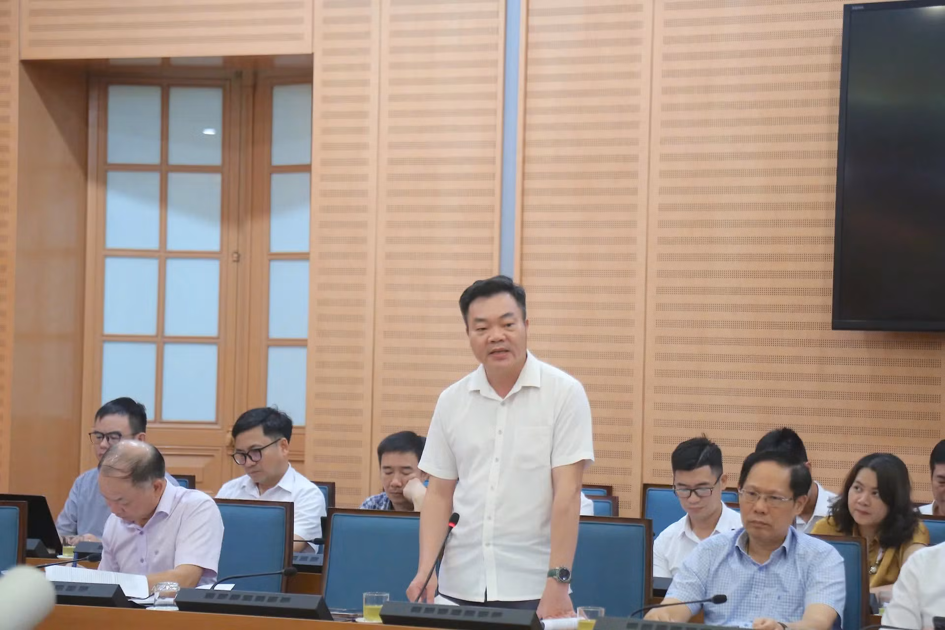 Hà Nội luôn sẵn sàng ưu tiên đầu tư cho chuyển đổi phương tiện giao thông xanh -0