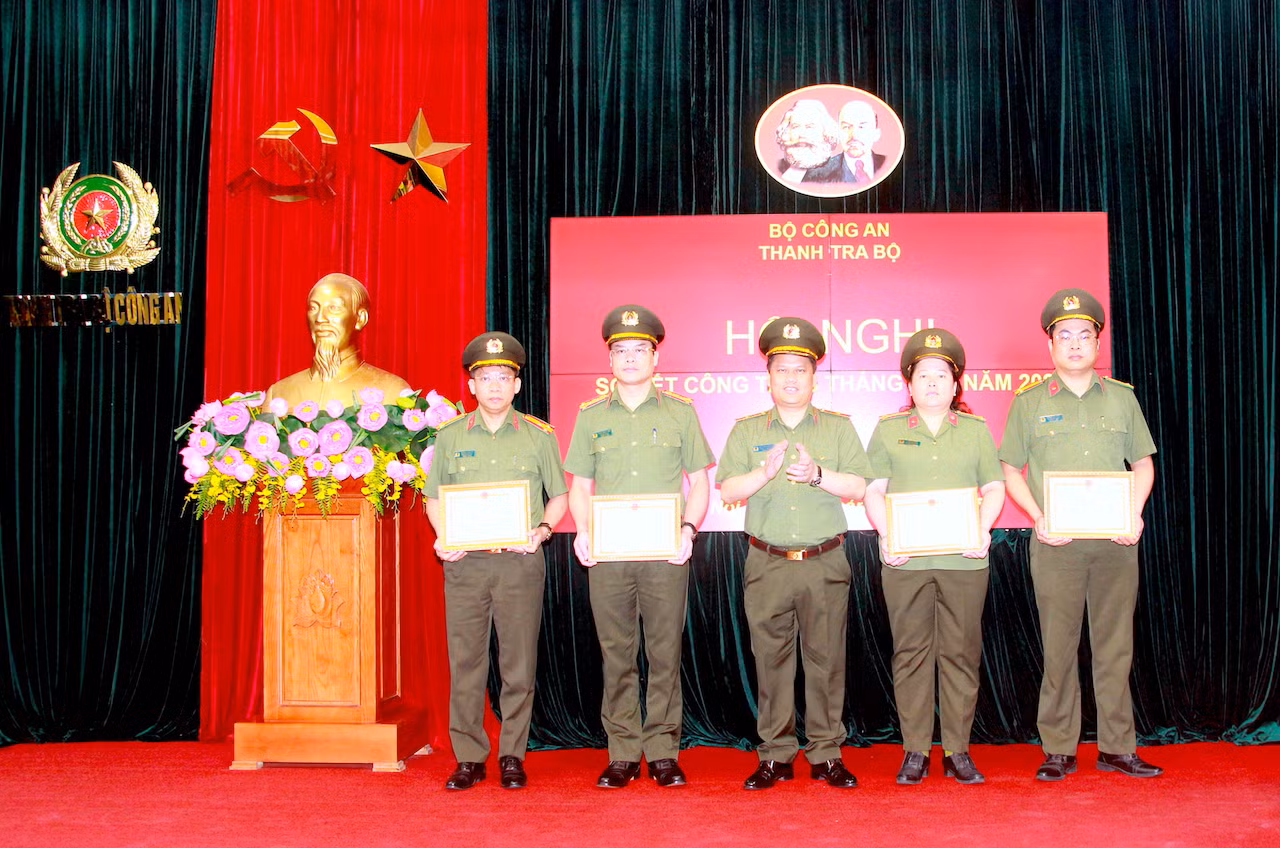 Đoàn kết, dân chủ, hoàn thành xuất sắc nhiệm vụ công tác thanh tra 6 tháng cuối năm 2025 -1