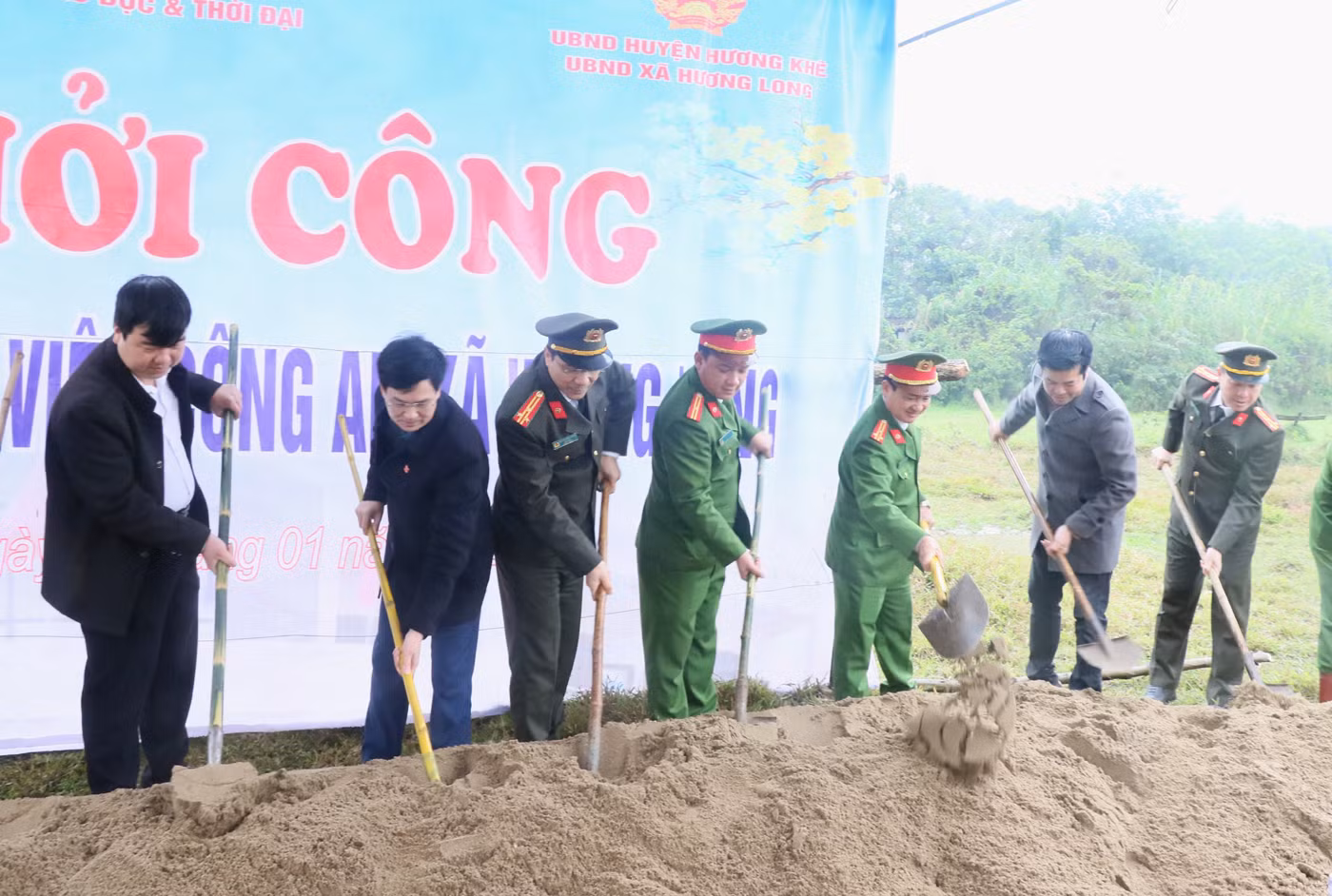 Giáo xứ và Phật giáo tại Hà Tĩnh chung tay xây dựng 9 trụ sở Công an xã -0