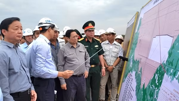 Thủ tướng kiểm tra dự án xây dựng Cảng hàng không quốc tế Long Thành giai đoạn 1