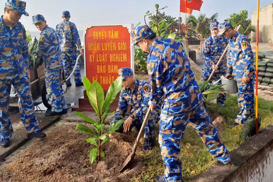Đầu Xuân hưởng ứng 