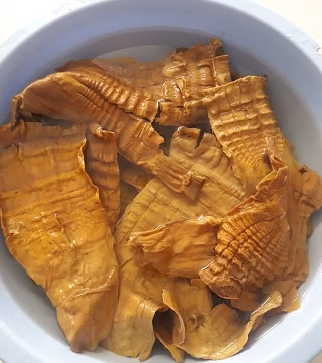 Bánh chưng, măng khô ngày Tết bị mốc có nên ăn? -0