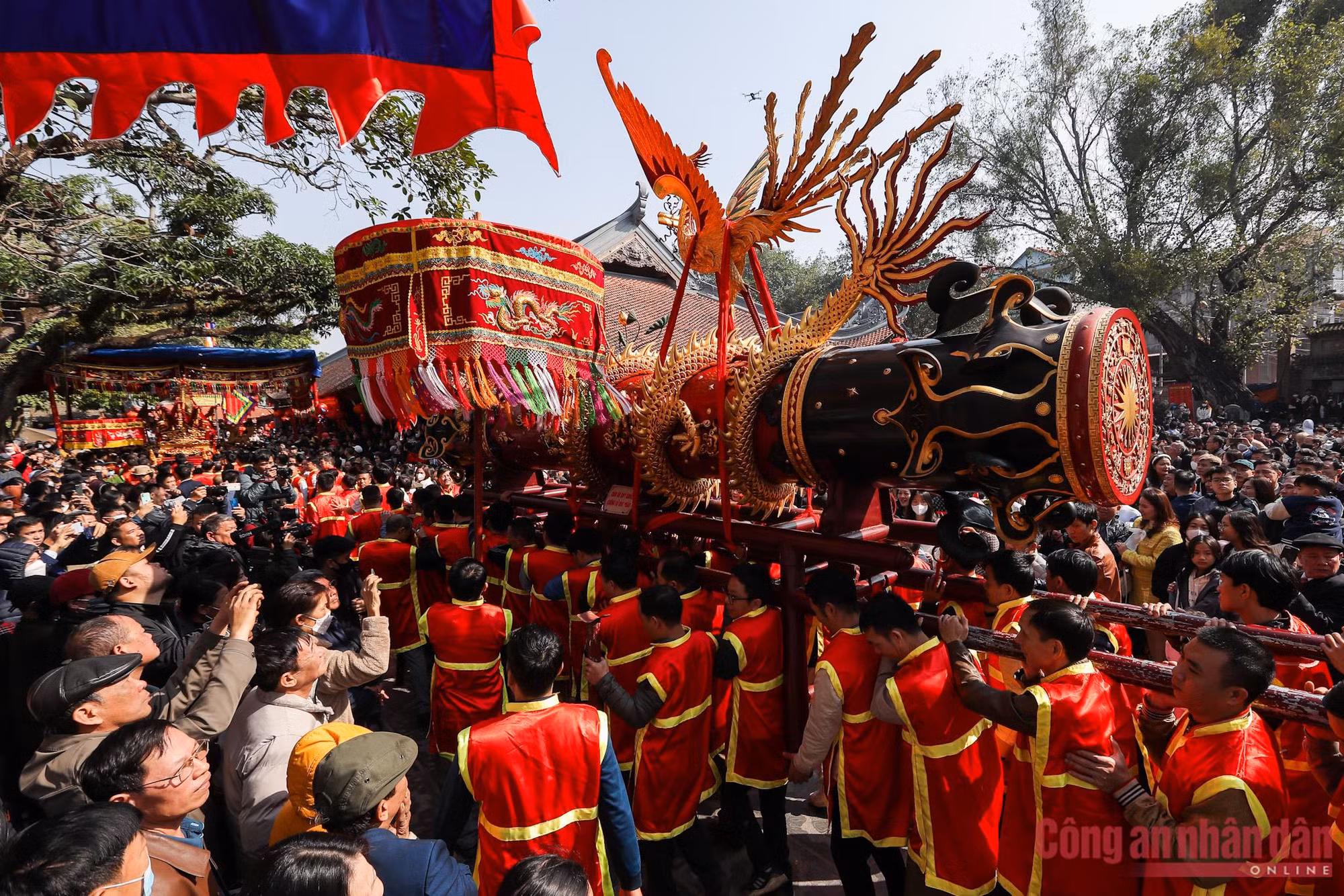 Tưng bừng hội rước pháo Đồng Kỵ -4