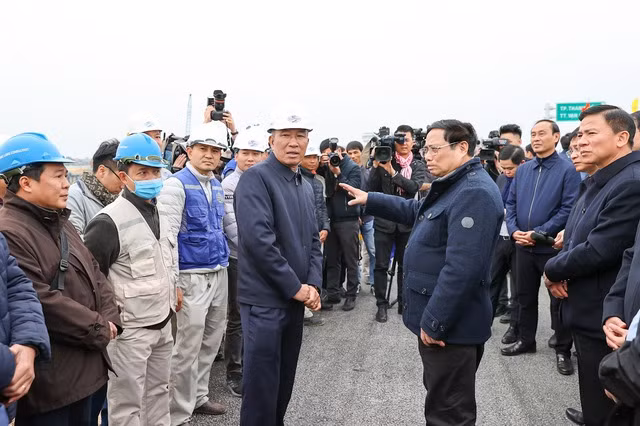 Thủ tướng kiểm tra, đôn đốc các dự án cao tốc Bắc-Nam -0