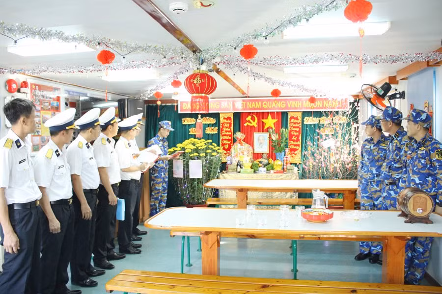 Vui Xuân vẫn thực hiện nhiệm vụ sẵn sàng chiến đấu bảo vệ chủ quyền vùng biển của Tổ quốc -1