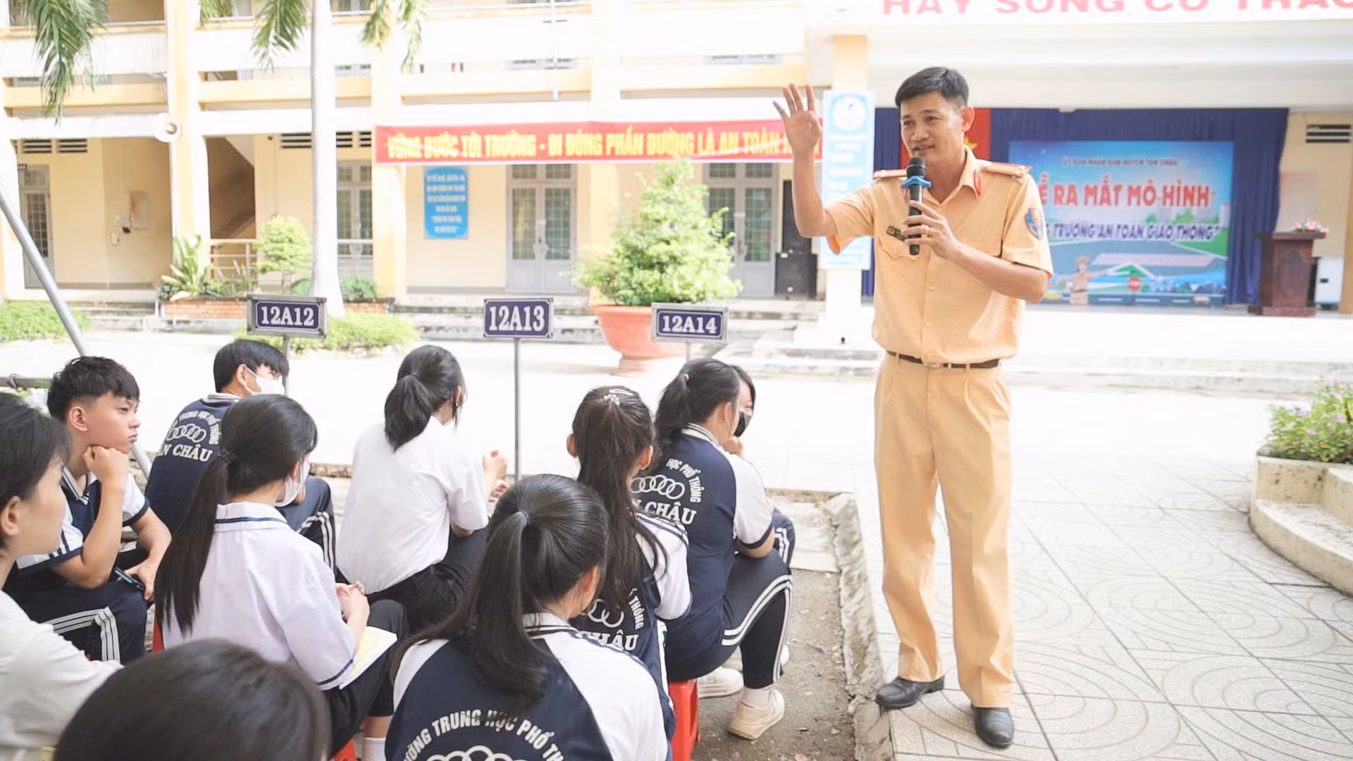 tài 2.jpg -1