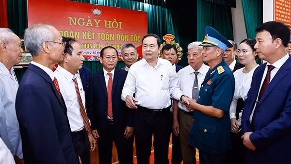 Tập trung tinh gọn bộ máy, tăng cường giám sát của nhân dân