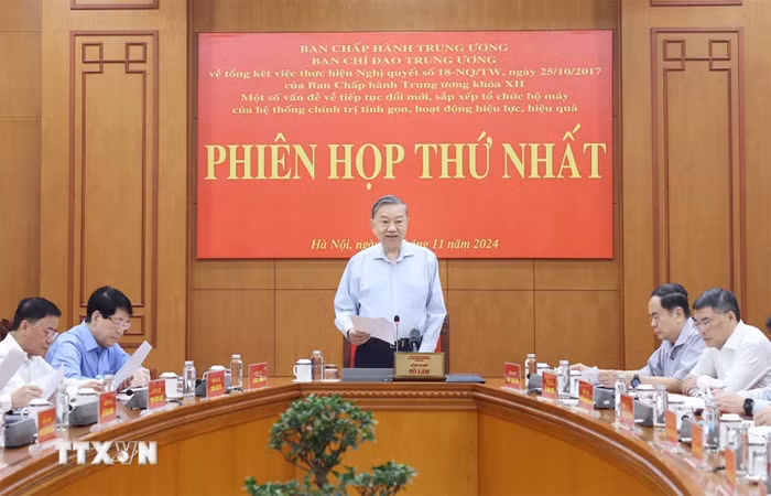 Tổng Bí thư Tô Lâm: Triển khai công việc theo tinh thần 'vừa chạy vừa xếp hàng' -0