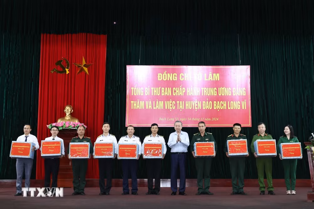 Tổng Bí thư: Biến Bạch Long Vĩ trở thành pháo đài bảo vệ vùng biển, vùng trời -0