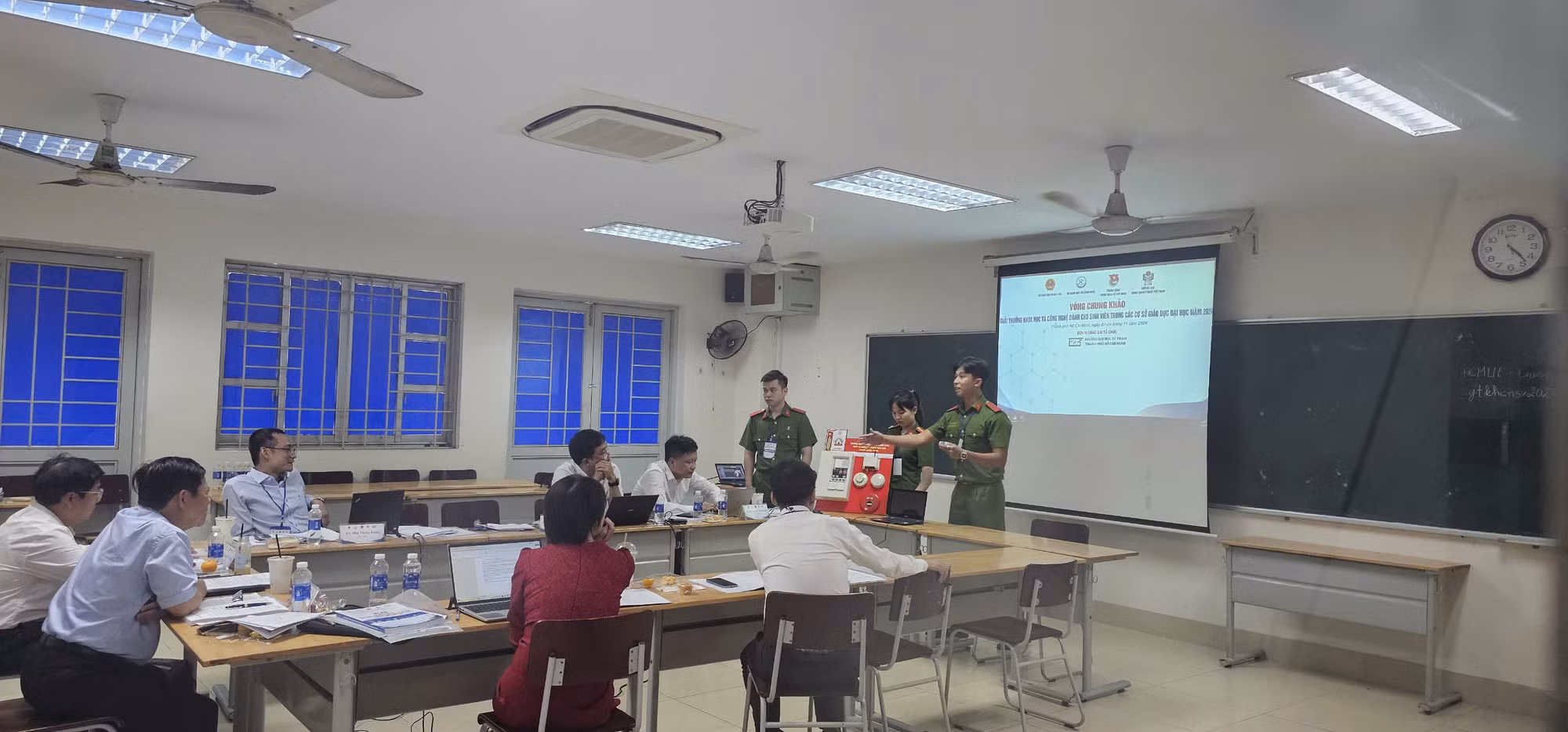 Trường Đại học PCCC đạt giải Nhì Giải thưởng Khoa học và công nghệ dành cho sinh viên năm 2024 -0