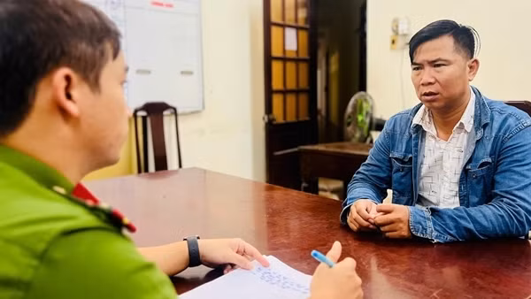 Bắt nhóm đối tượng gây ra hàng loạt vụ lừa đảo tại các tiệm vàng