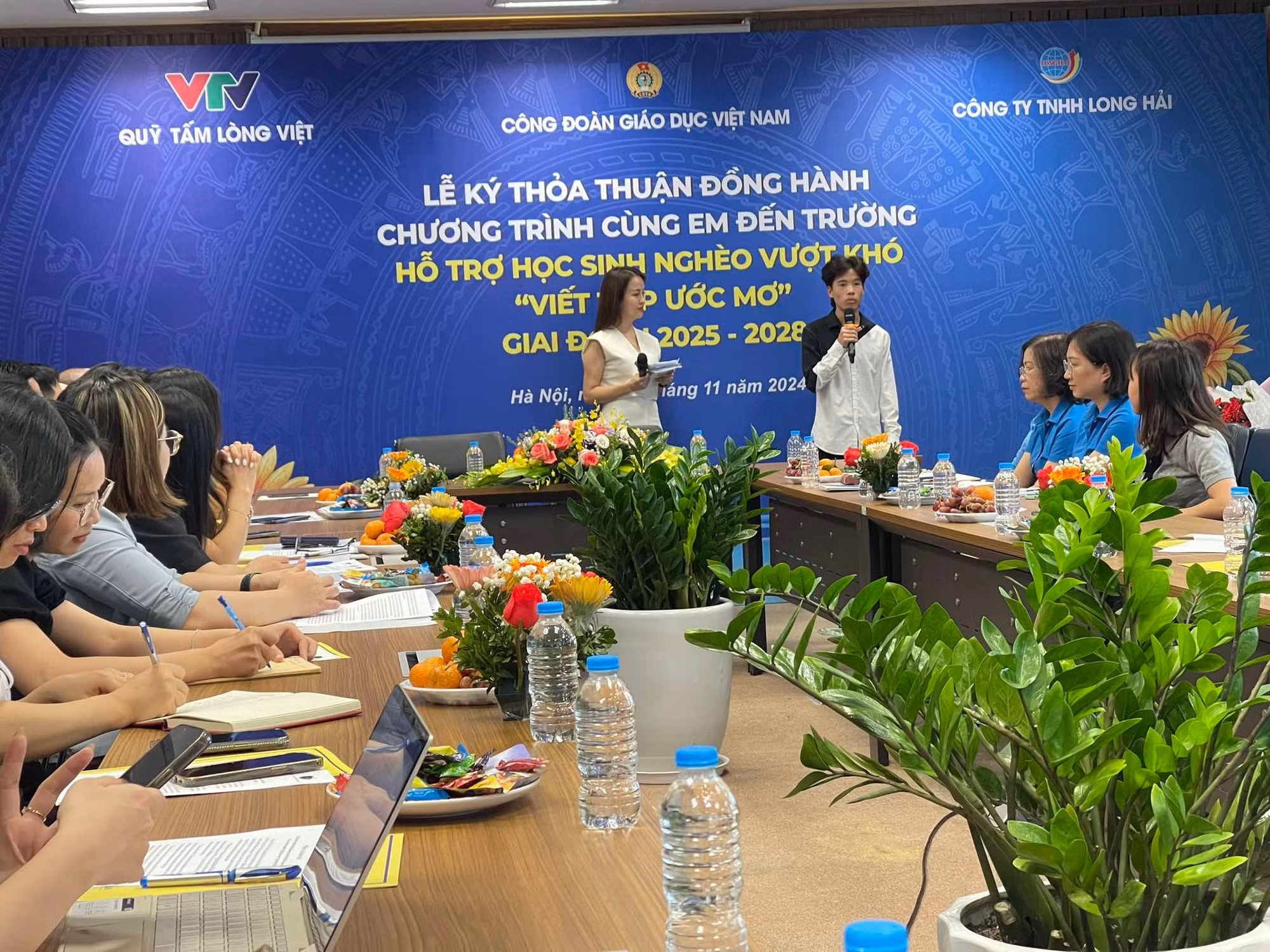 Sẽ hỗ trợ cho hàng nghìn học sinh nghèo tại các vùng khó khăn, biên giới tiếp bước đến trường -0