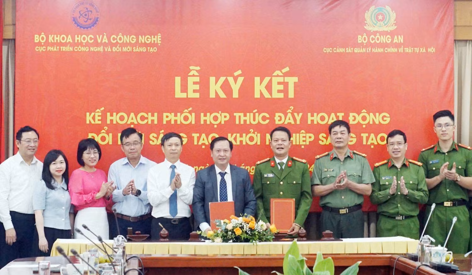 Ký kết phối hợp thúc đẩy hoạt động đổi mới sáng tạo, khởi nghiệp sáng tạo -0