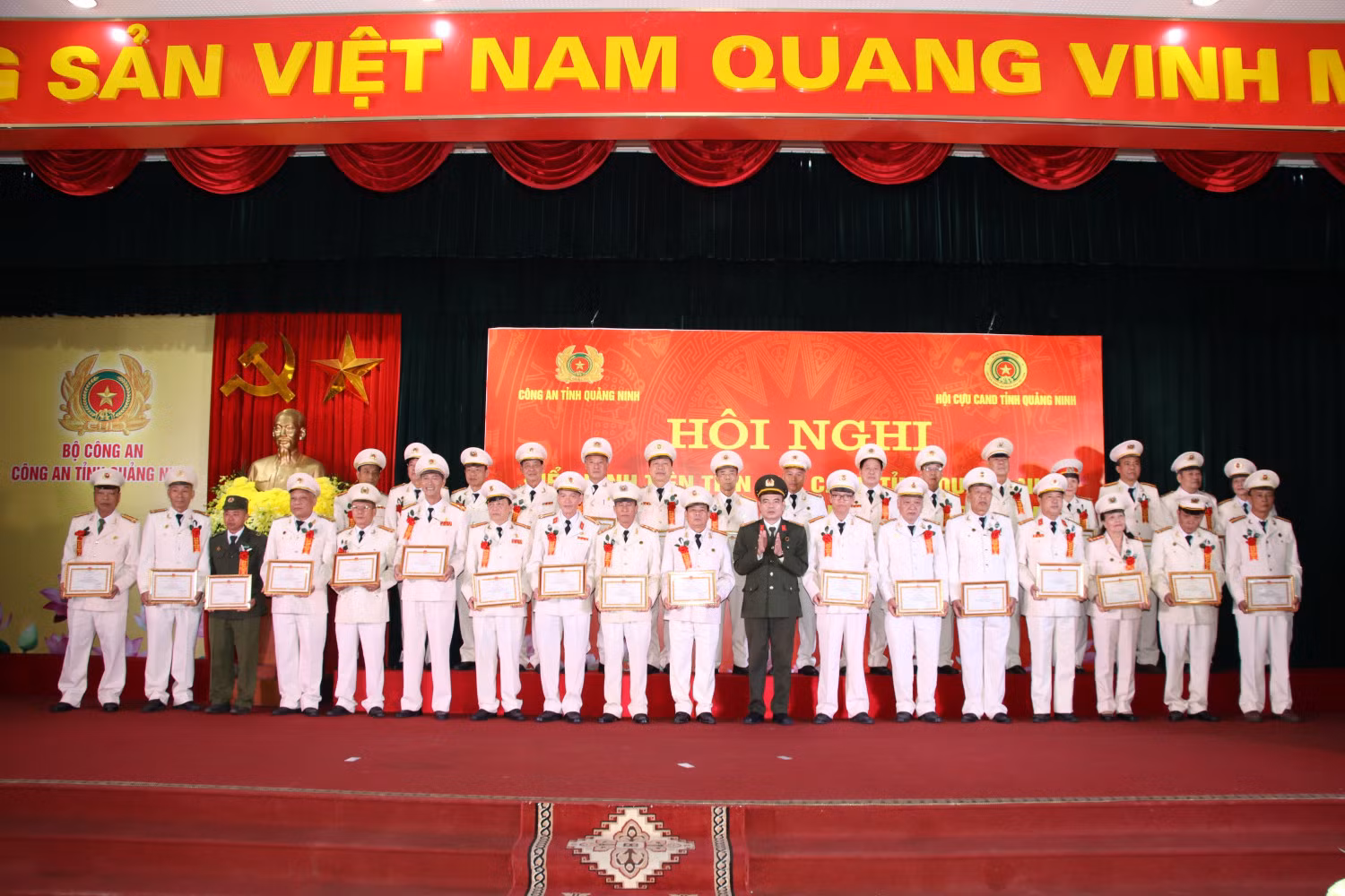 Tuyên dương cựu Công an Quảng Ninh có nhiều thành tích nổi bật tại cơ sở -0