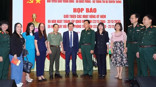 Tổ chức trọng thể nhiều hoạt động kỷ niệm 80 năm Ngày thành lập QĐND Việt Nam