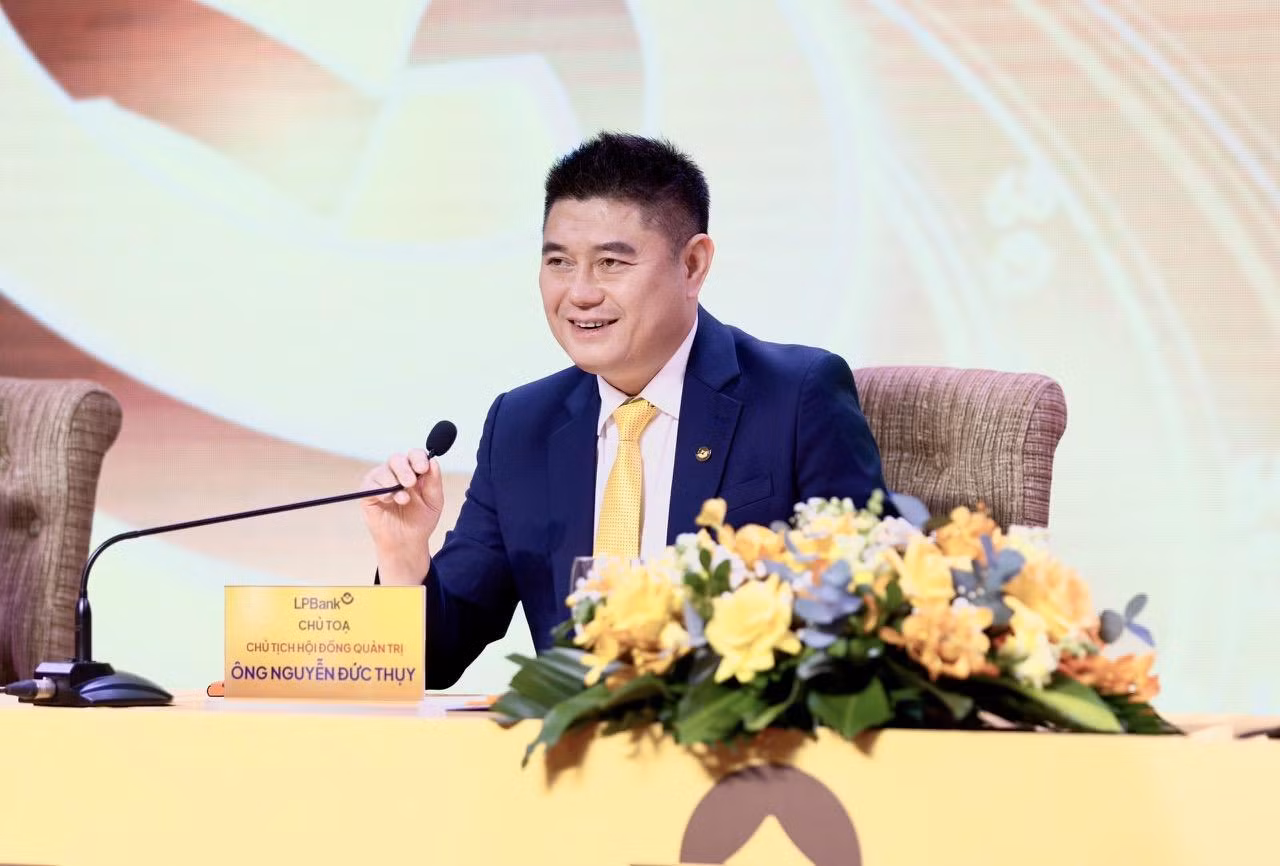 Những điểm nhấn tại ĐHĐCĐ bất thường năm 2024 của Ngân hàng Lộc Phát Việt Nam -0