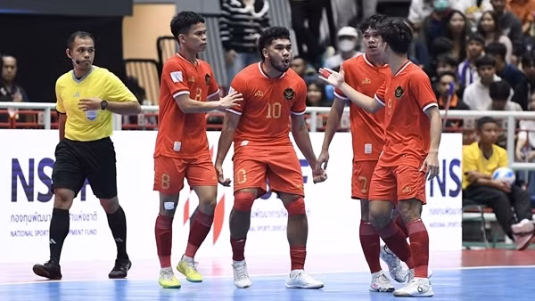 Tại sao Futsal Việt Nam lại gặp khó khăn trước Futsal Indonesia?
